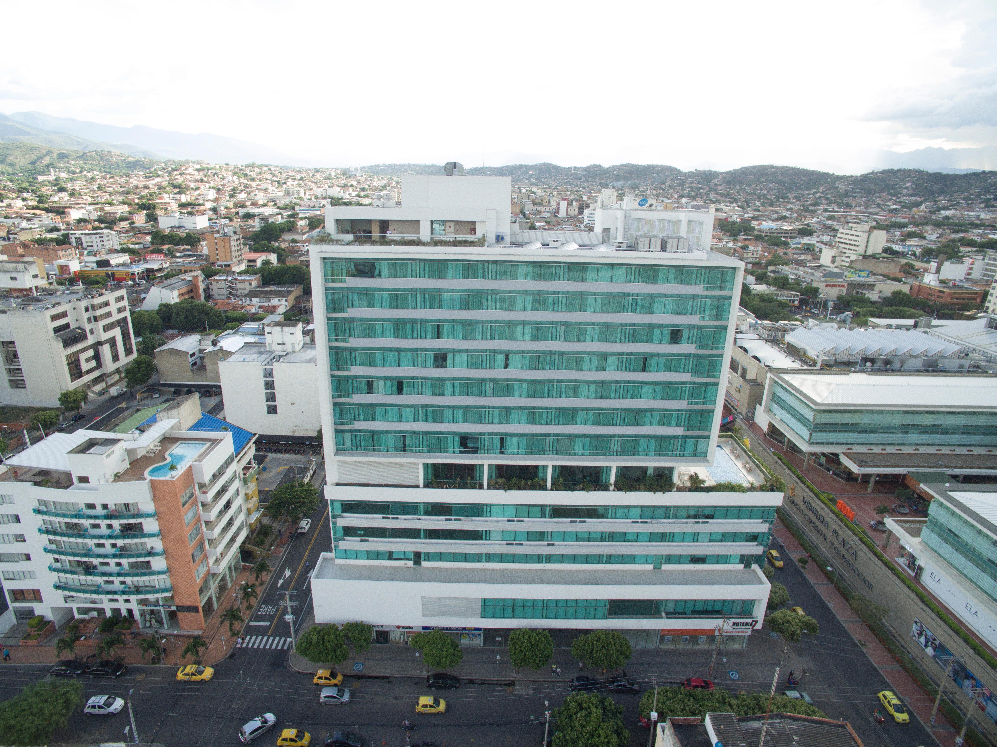 库库塔假日酒店 Cúcuta 外观 照片 The building of the university's main library