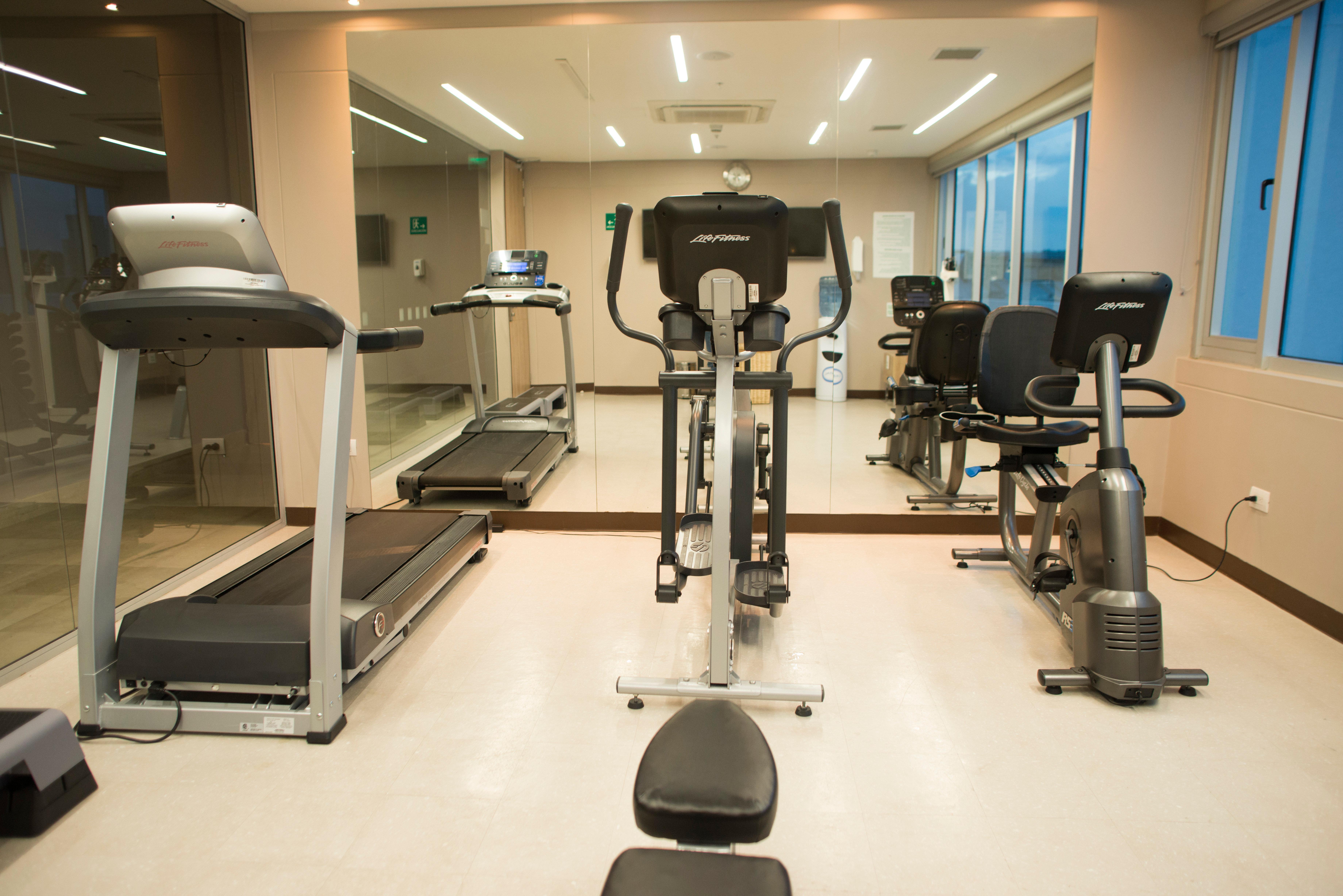 库库塔假日酒店 Cúcuta 外观 照片 A gym