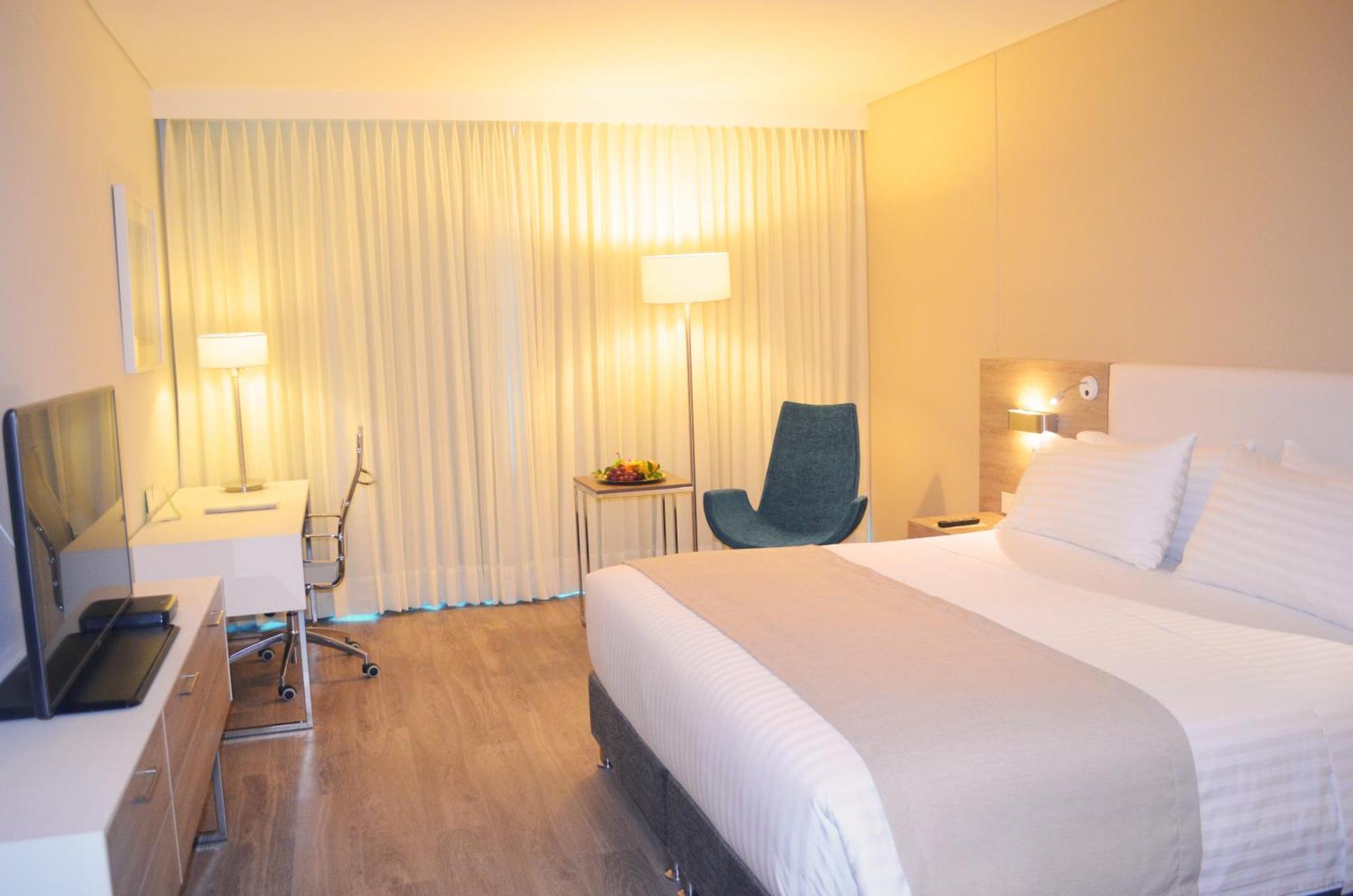 库库塔假日酒店 Cúcuta 外观 照片 A room at the hotel