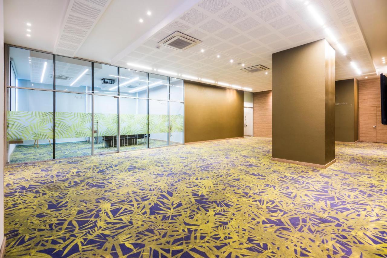 库库塔假日酒店 Cúcuta 外观 照片 Carpet flooring